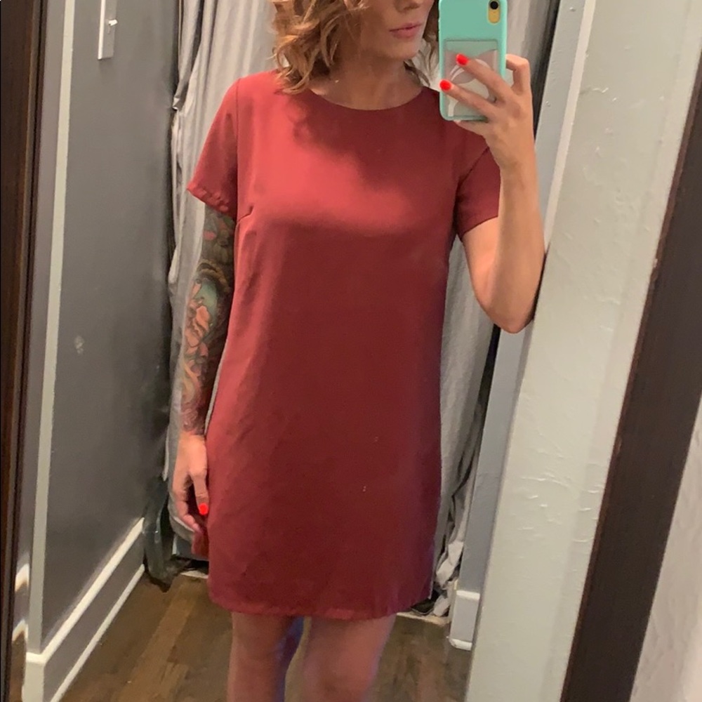 Lulu's burgundy shift dress